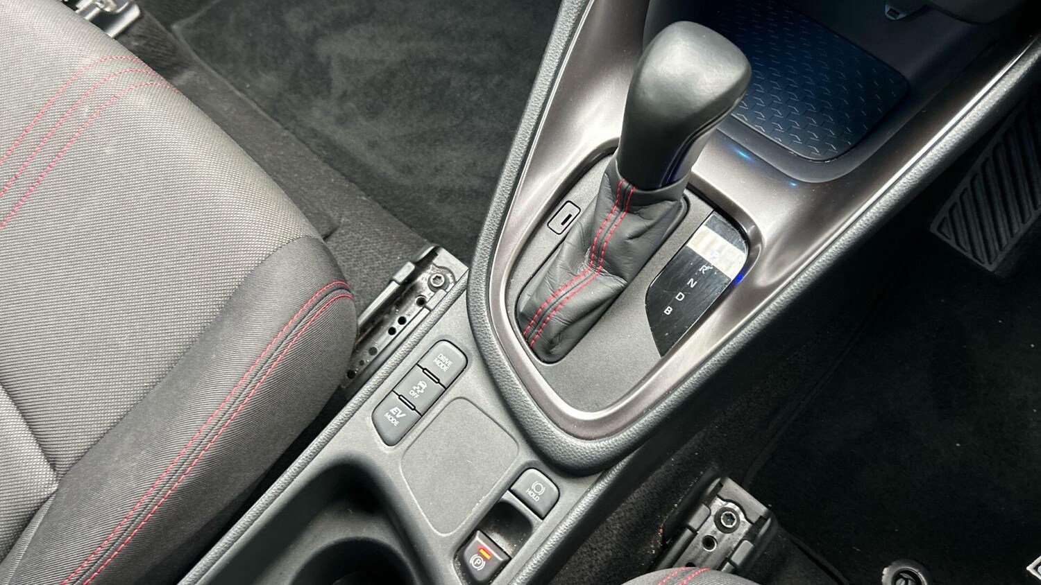 Used Toyota Yaris 2023 for sale - 78171239: Photo 32