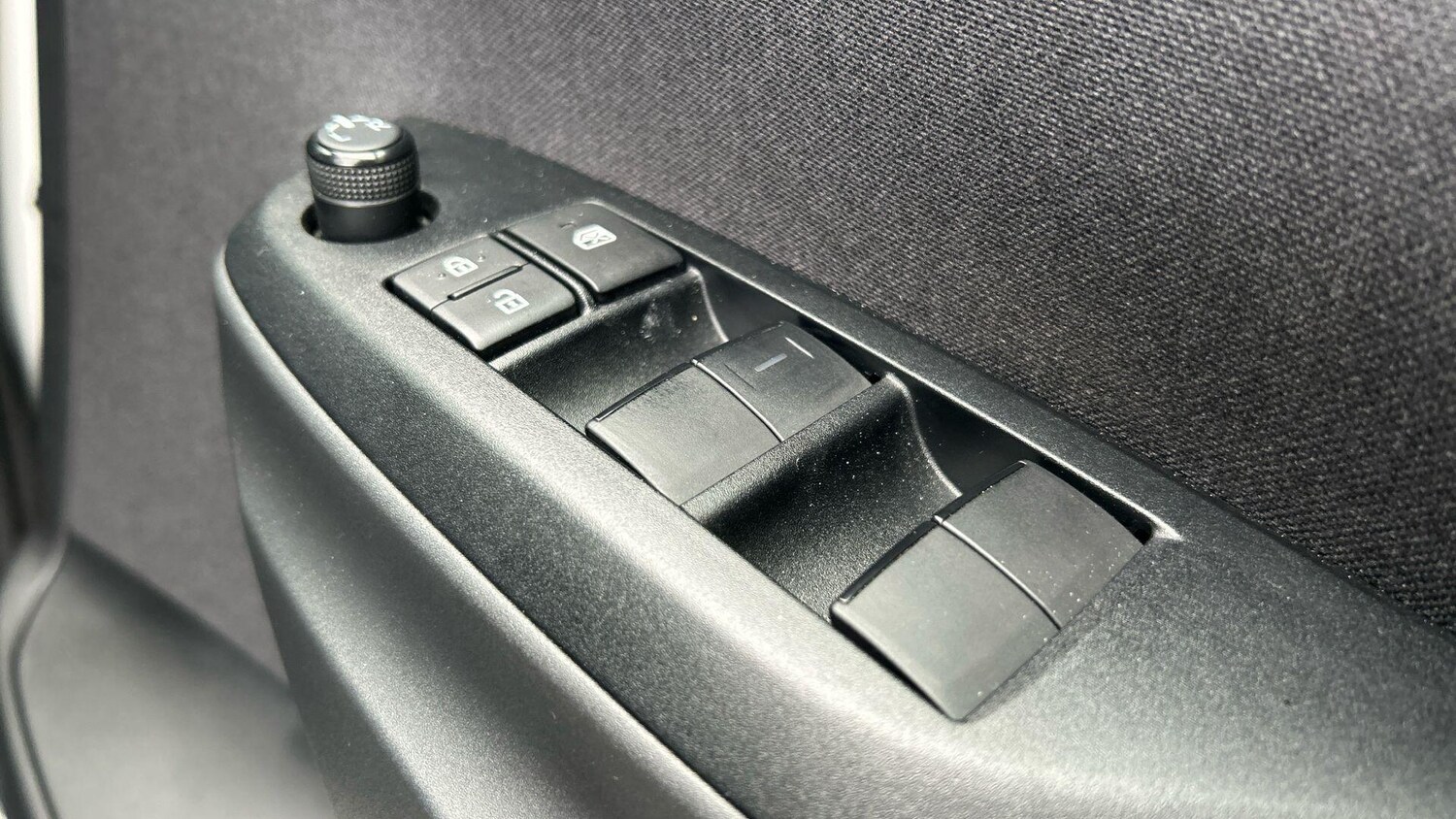 Used Toyota Yaris 2023 for sale - 78171239: Photo 39