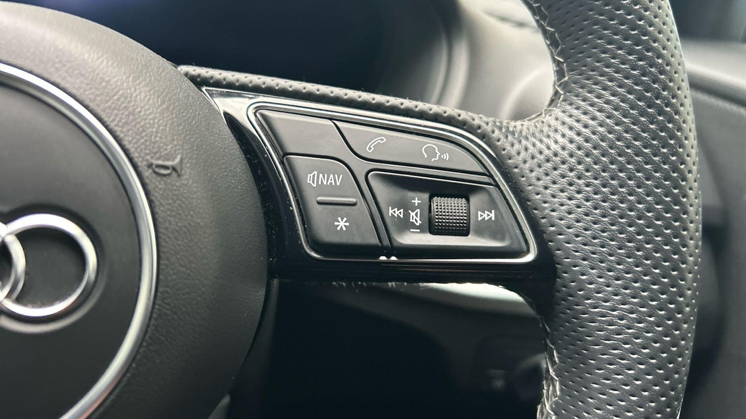 Used Audi Q2 2022 for sale - 76189063: Photo 38