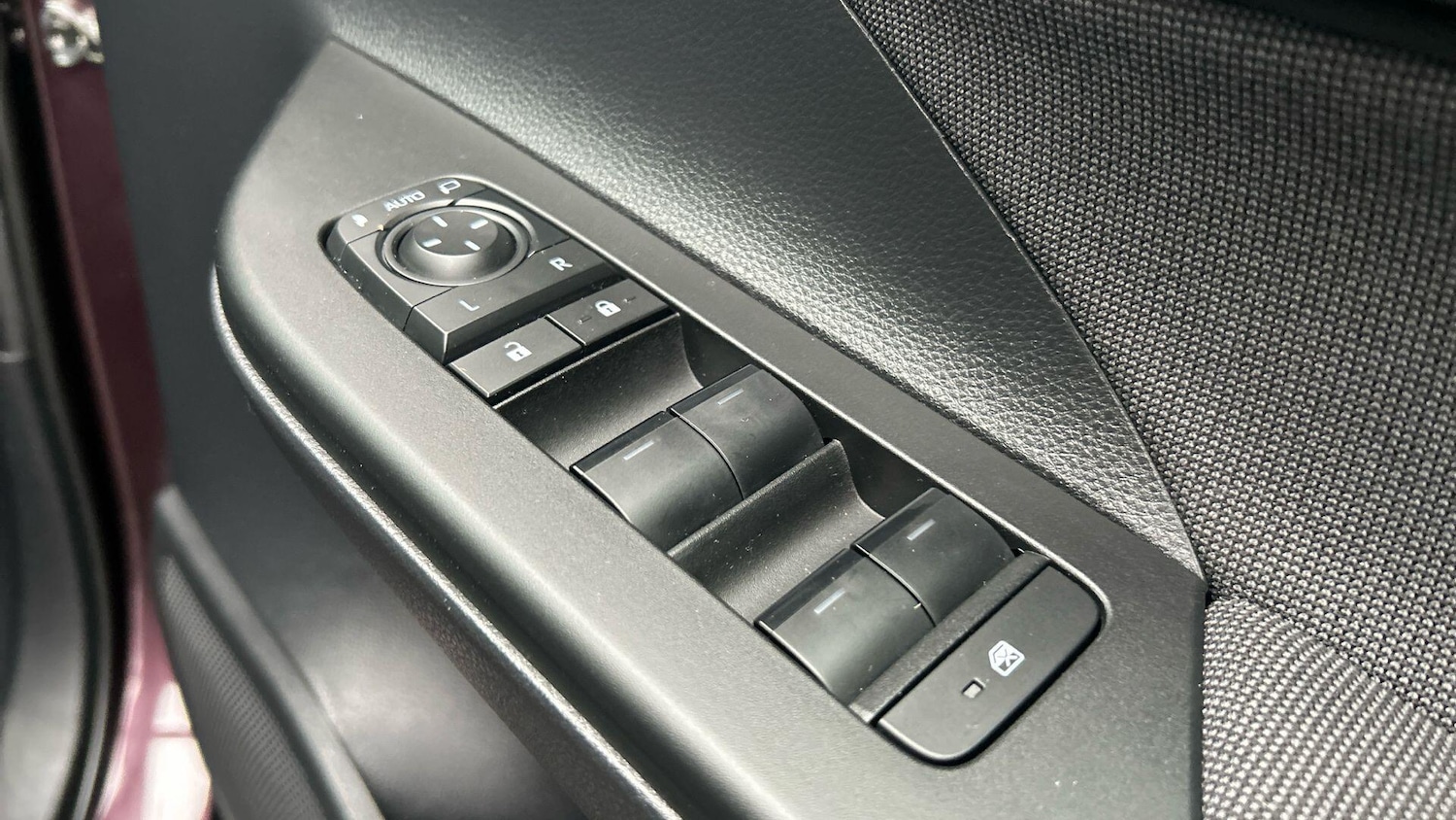 Used Toyota C-HR 2024 for sale - 77279717: Photo 36