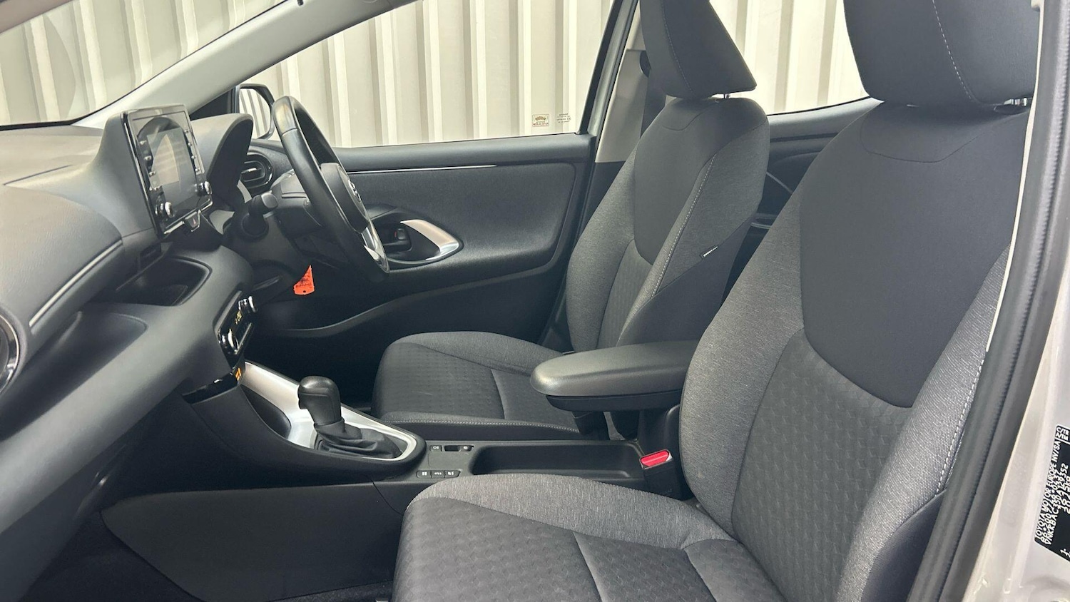 Used Toyota Yaris 2021 for sale - 76484900: Photo 16