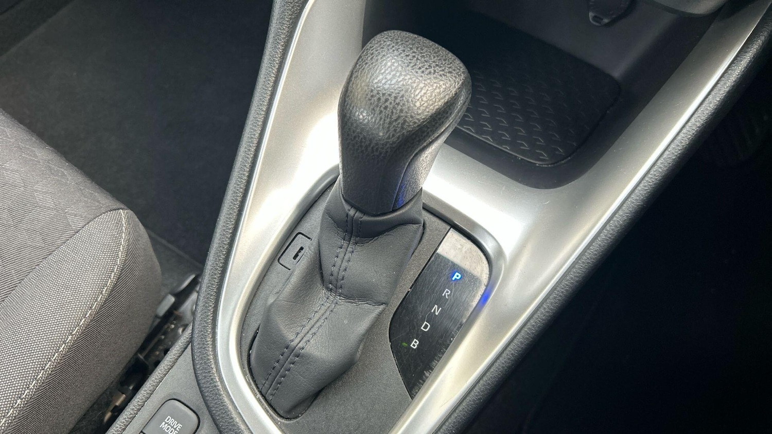 Used Toyota Yaris 2021 for sale - 76484900: Photo 33