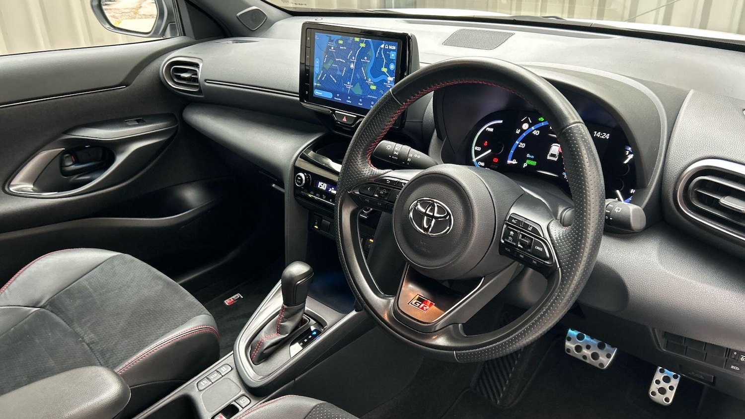 Used Toyota Yaris Cross 2023 for sale - 76200918: Photo 12