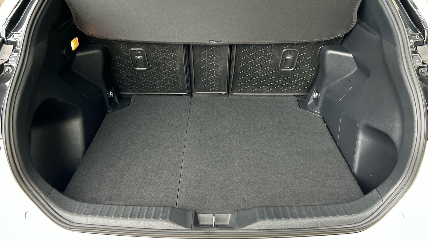 Used Toyota Yaris Cross 2023 for sale - 76200918: Photo 20