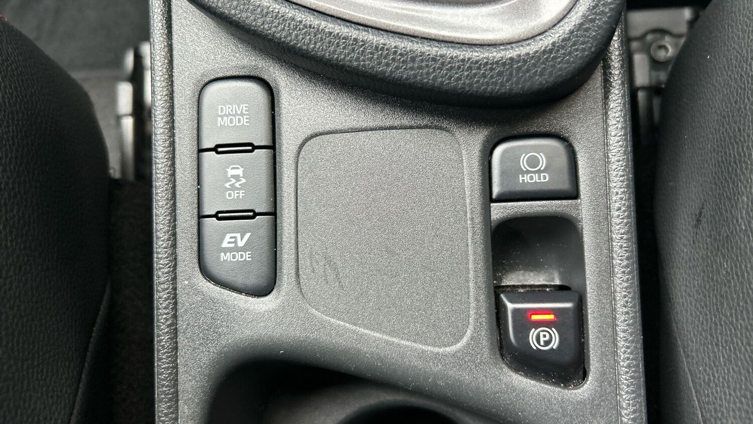 Used Toyota Yaris Cross 2023 for sale - 76200918: Photo 33