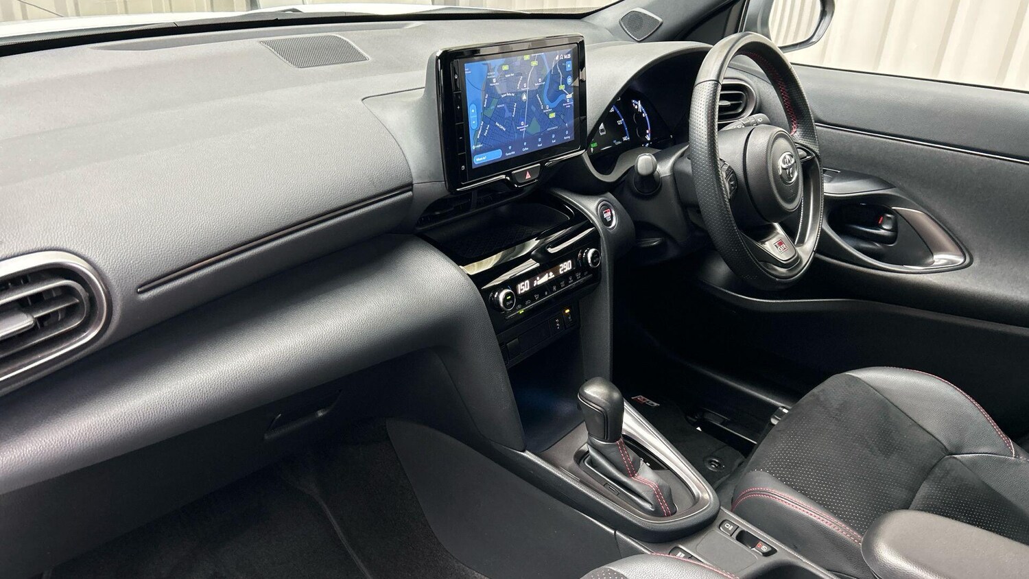 Used Toyota Yaris Cross 2023 for sale - 76200918: Photo 45