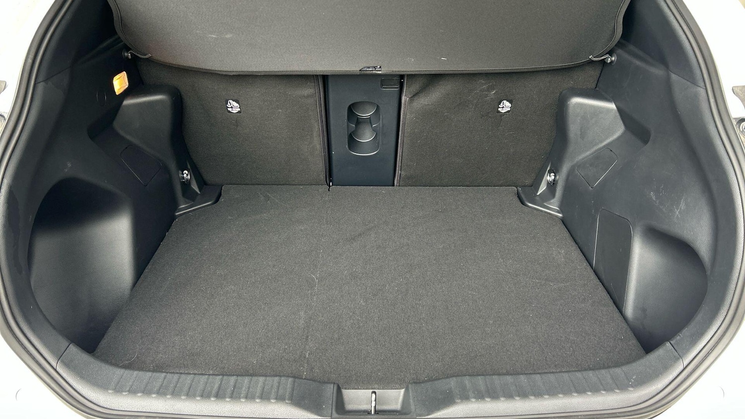 Used Toyota Yaris Cross 2025 for sale - 78099950: Photo 20