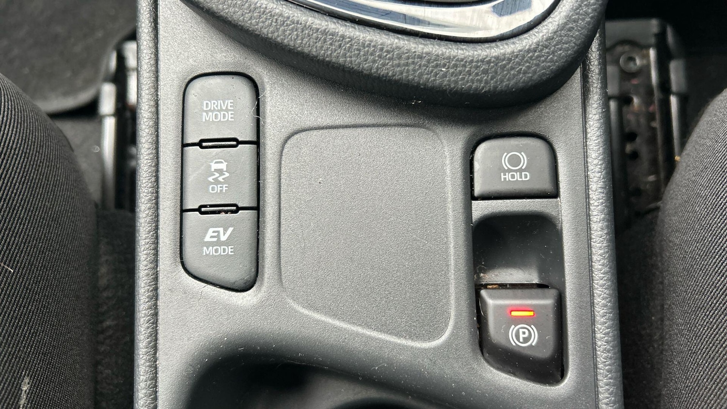 Used Toyota Yaris Cross 2025 for sale - 78099950: Photo 30