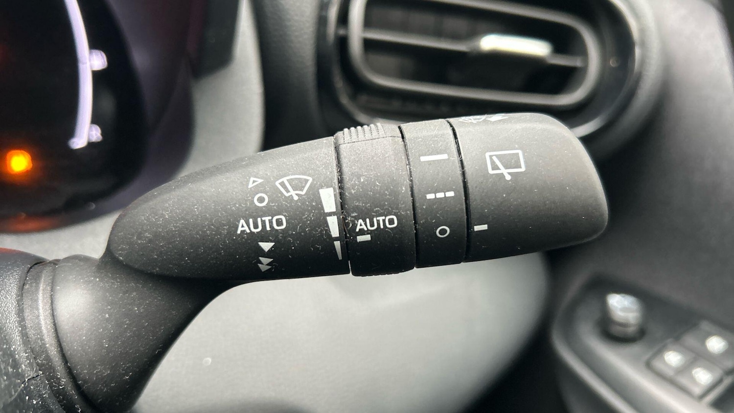 Used Toyota Yaris Cross 2025 for sale - 78099950: Photo 37