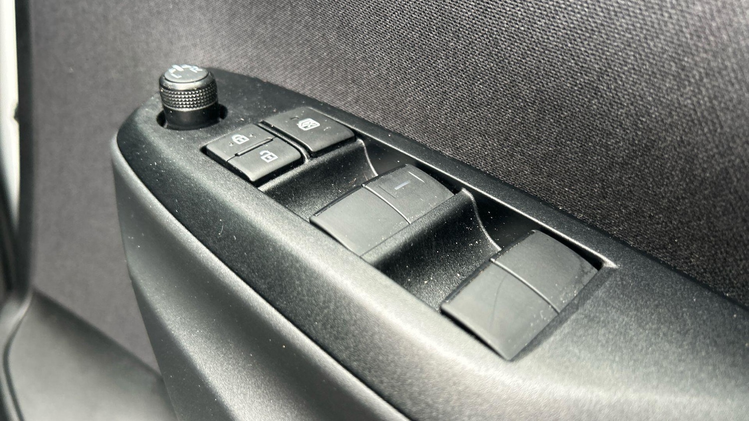 Used Toyota Yaris Cross 2025 for sale - 78099950: Photo 38