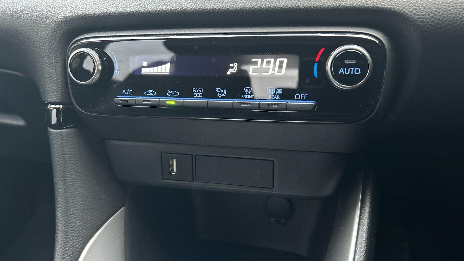 Used Toyota Yaris 2021 for sale - 77191208: Photo 28