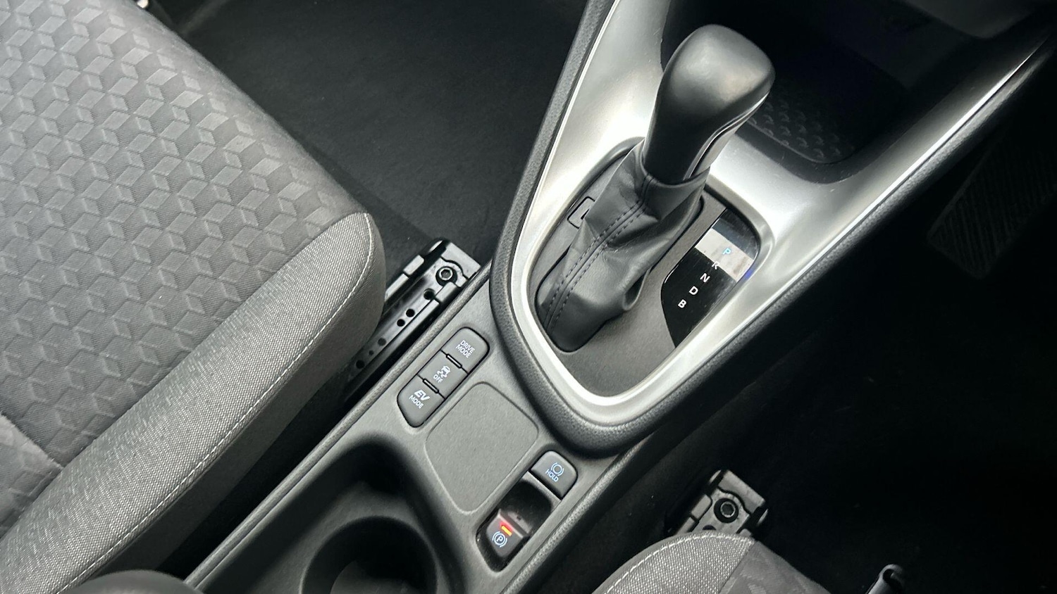 Used Toyota Yaris 2021 for sale - 77191208: Photo 29