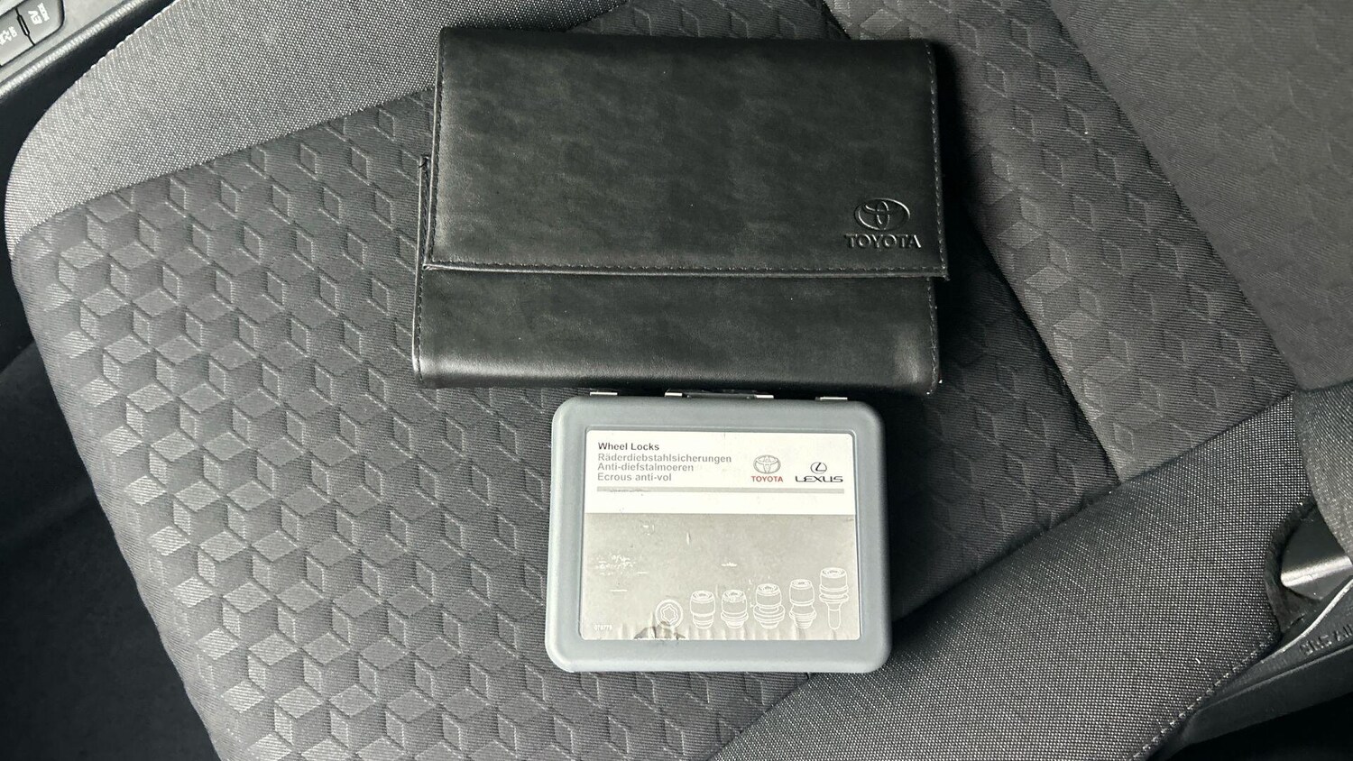 Used Toyota Yaris 2021 for sale - 77191208: Photo 40