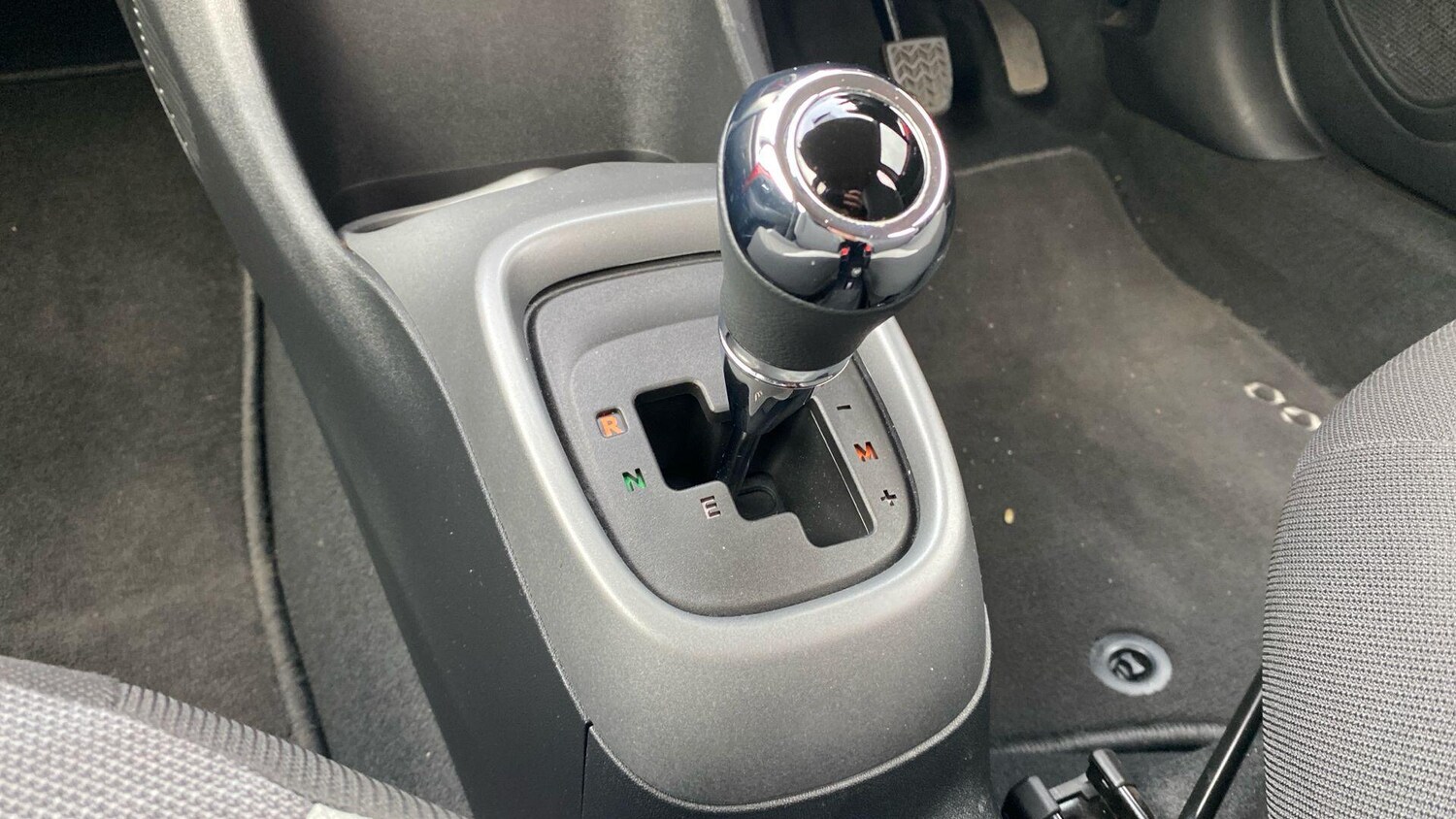 Used Toyota AYGO for sale - 77940111: Photo 30