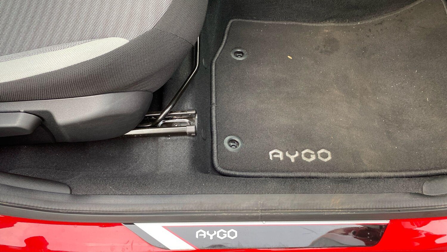 Used Toyota AYGO for sale - 77940111: Photo 36