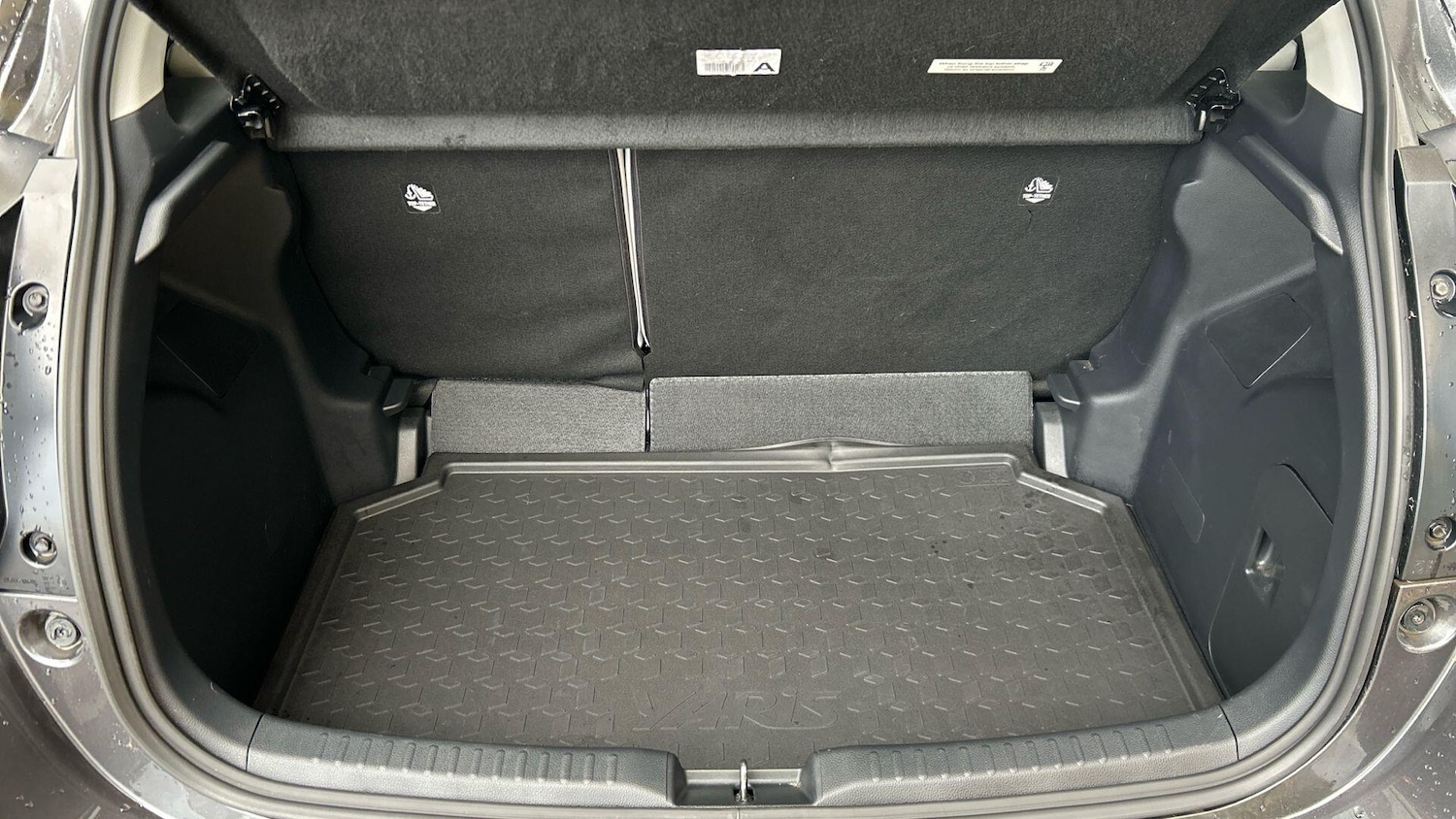 Used Toyota Yaris 2023 for sale - 76550401: Photo 18