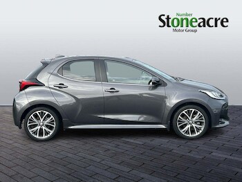 Used Toyota Yaris 2023 for sale - 76550401: Photo