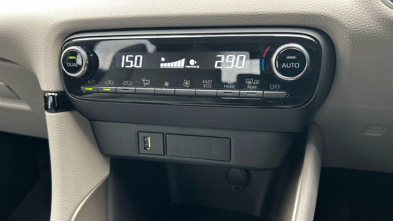 Used Toyota Yaris 2023 for sale - 76550401: Photo 30