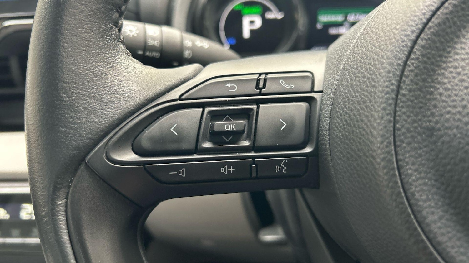 Used Toyota Yaris 2023 for sale - 76550401: Photo 39