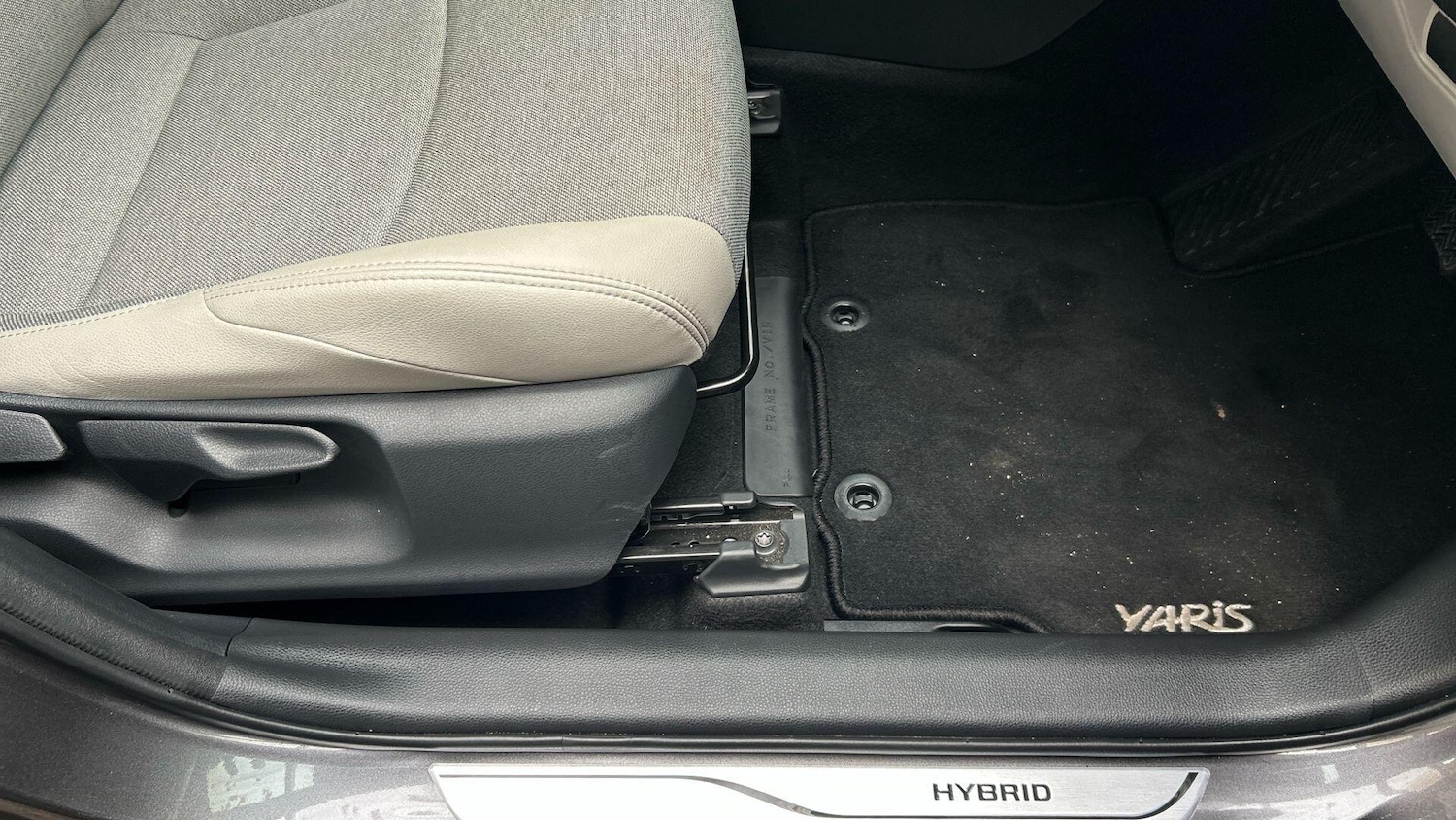 Used Toyota Yaris 2023 for sale - 76550401: Photo 44