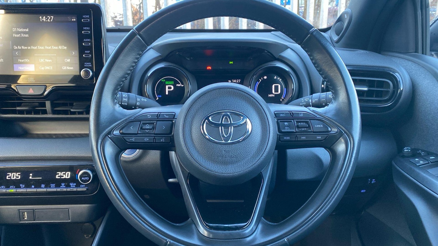 Used Toyota Yaris 2021 for sale - 77090908: Photo 12