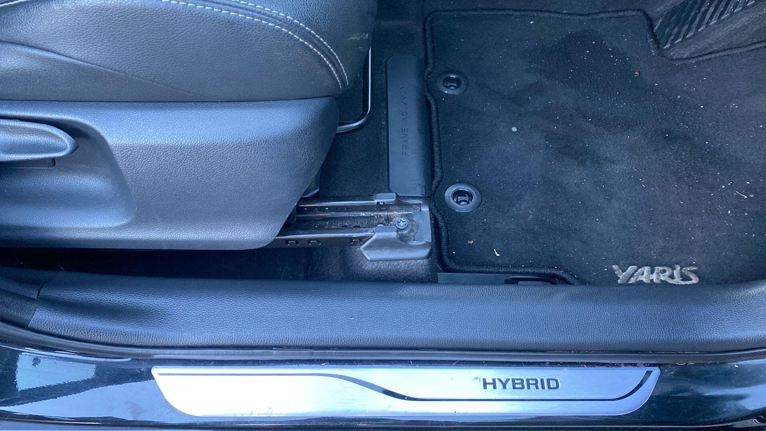 Used Toyota Yaris 2021 for sale - 77090908: Photo 28