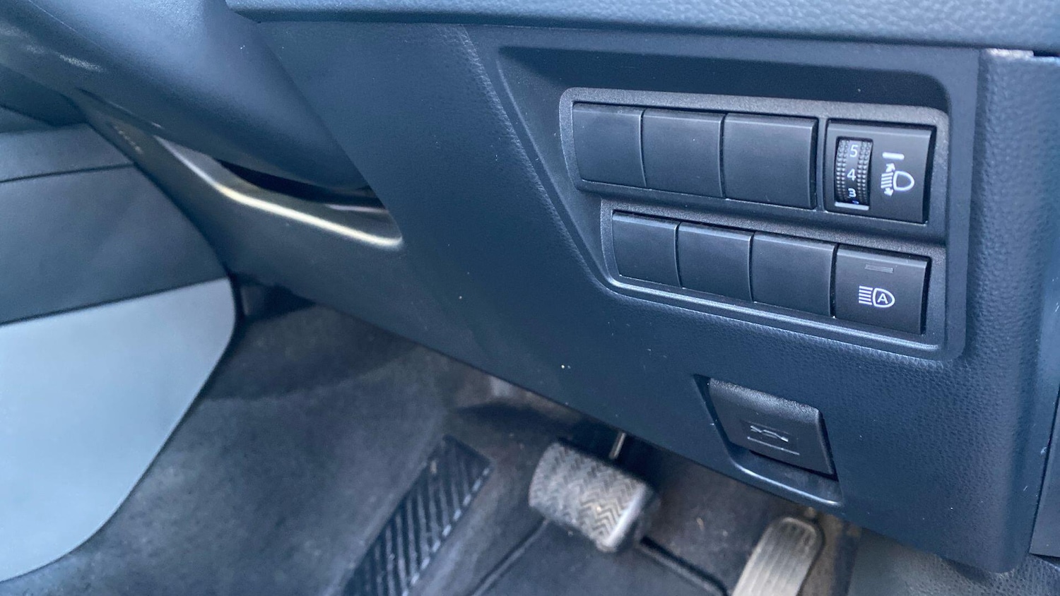 Used Toyota Yaris 2021 for sale - 77090908: Photo 30