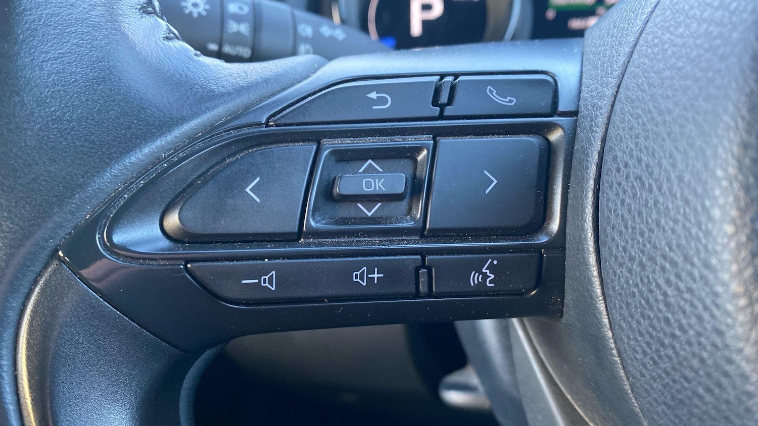 Used Toyota Yaris 2021 for sale - 77090908: Photo 35