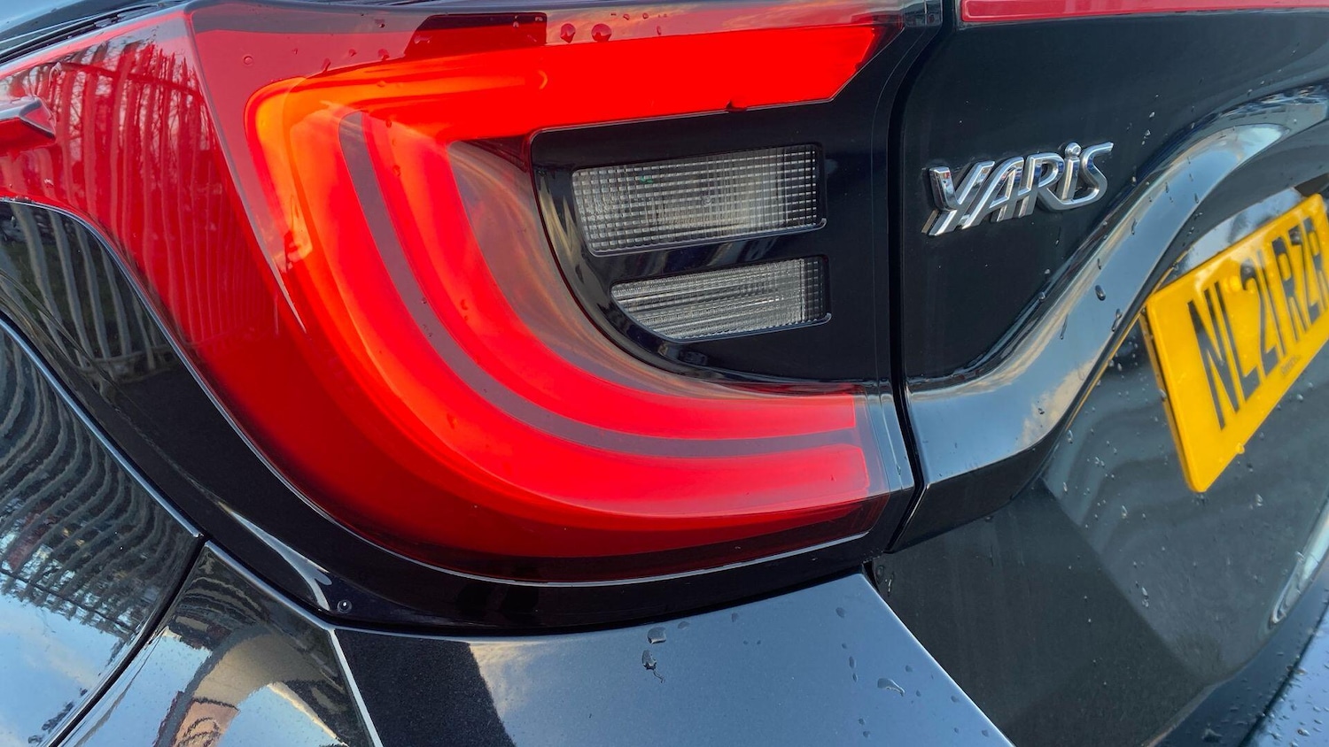 Used Toyota Yaris 2021 for sale - 77090908: Photo 42