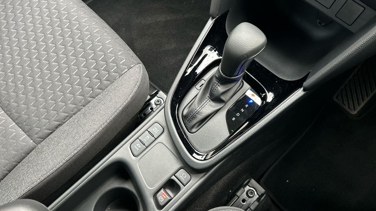 Used Toyota Yaris Cross 2025 for sale - 76993990: Photo 31