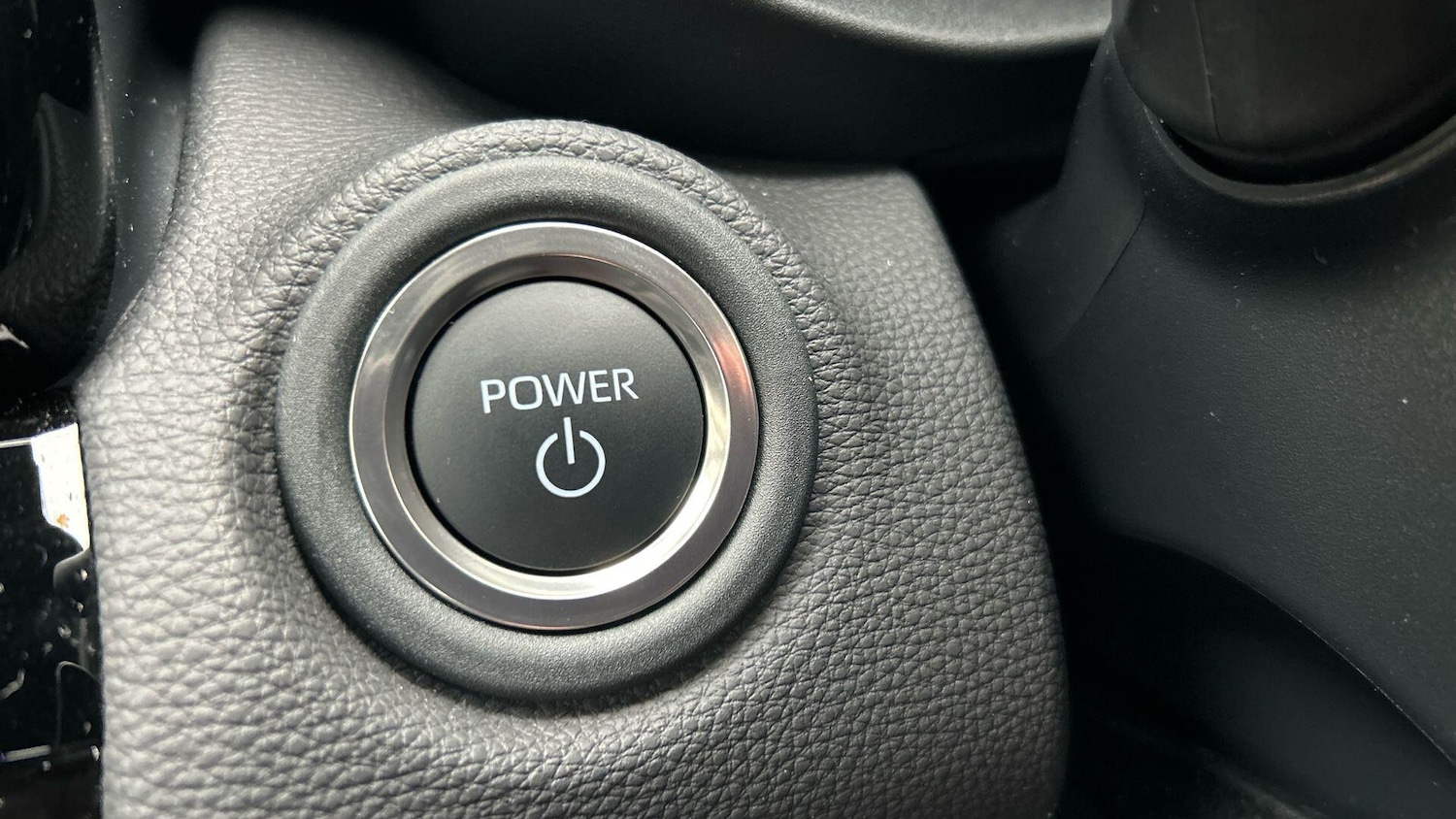 Used Toyota Yaris Cross 2025 for sale - 76993990: Photo 34