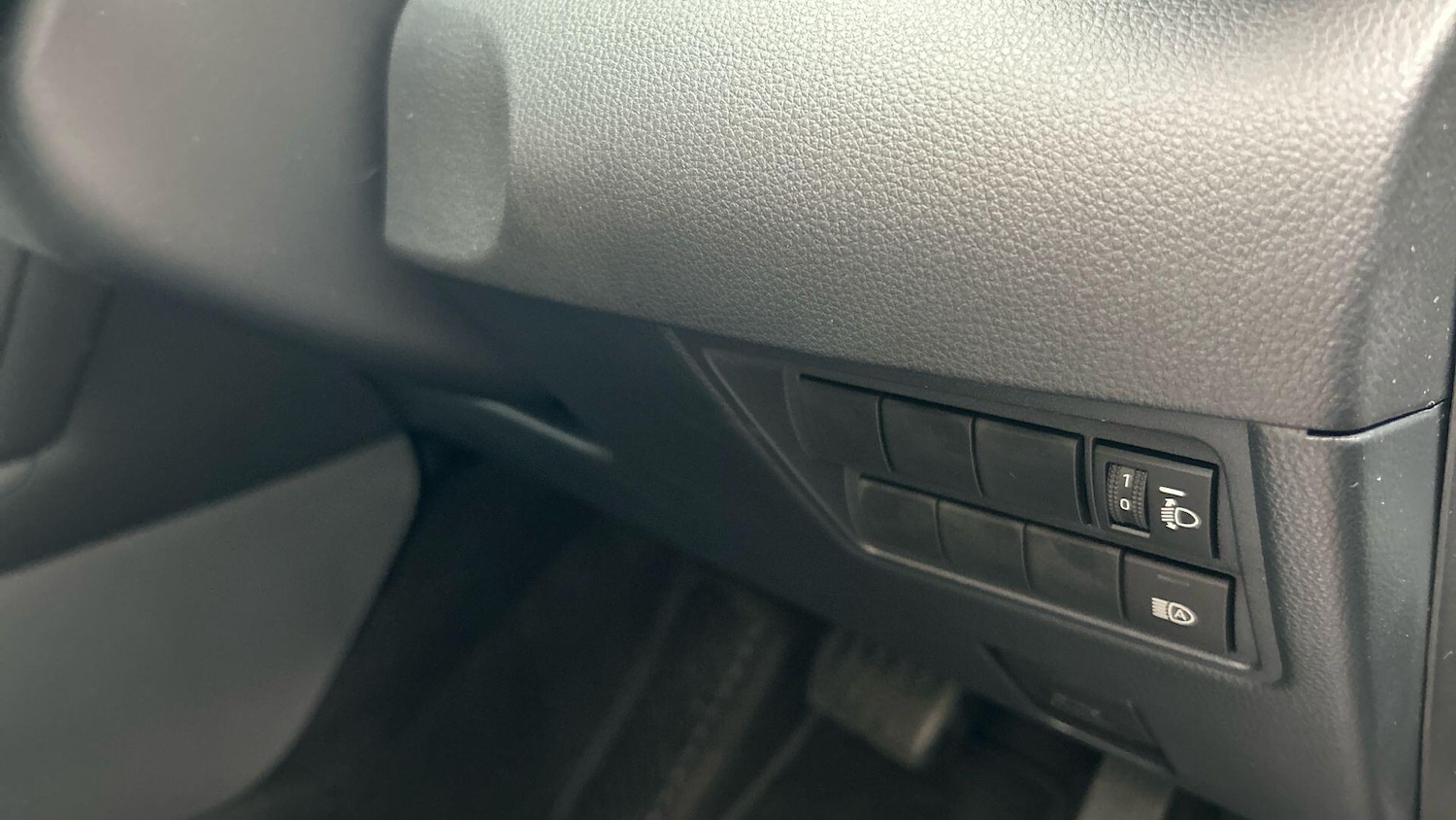 Used Toyota Yaris Cross 2025 for sale - 76993990: Photo 39