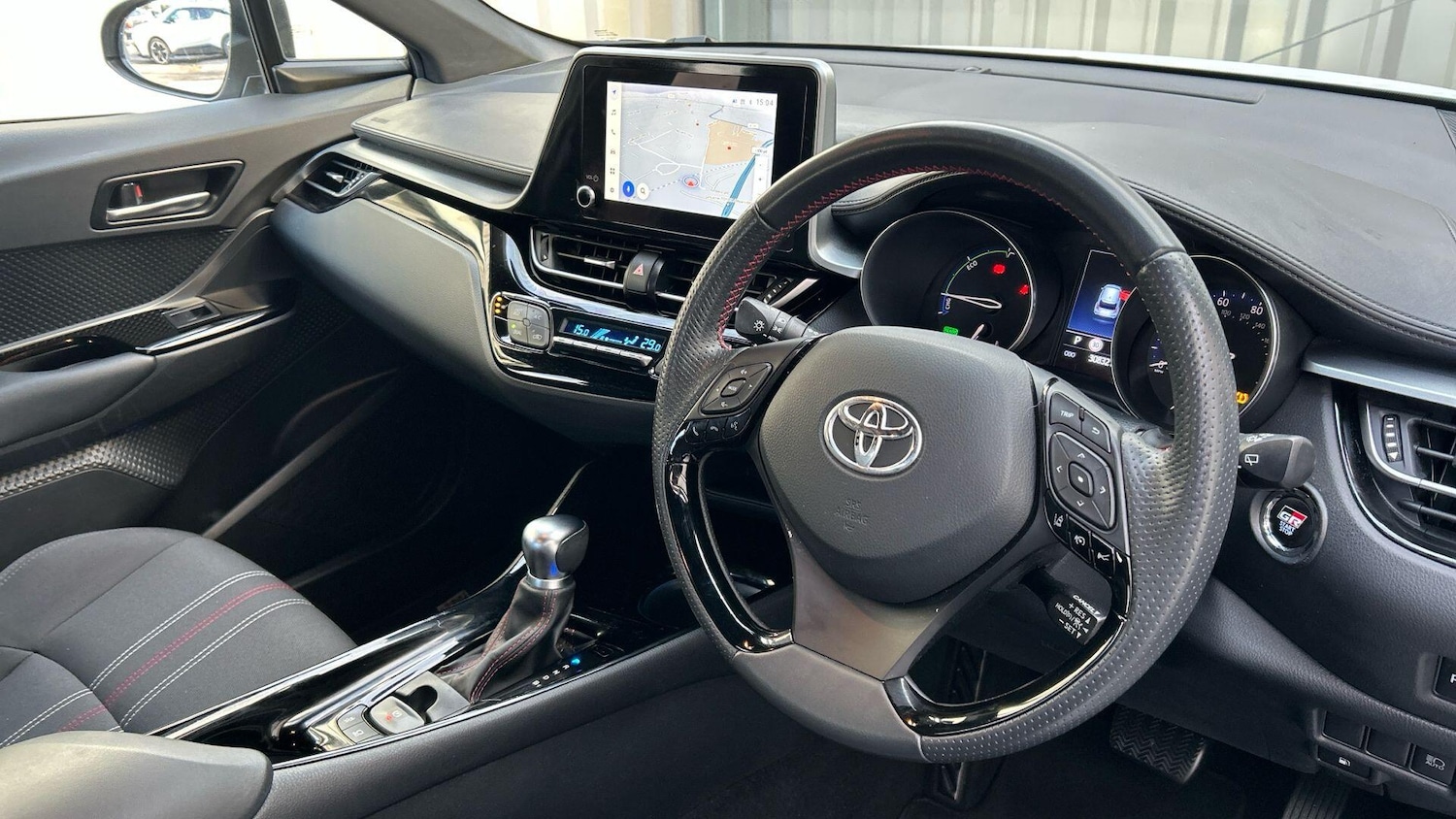 Used Toyota C-HR 2023 for sale - 78047130: Photo 10