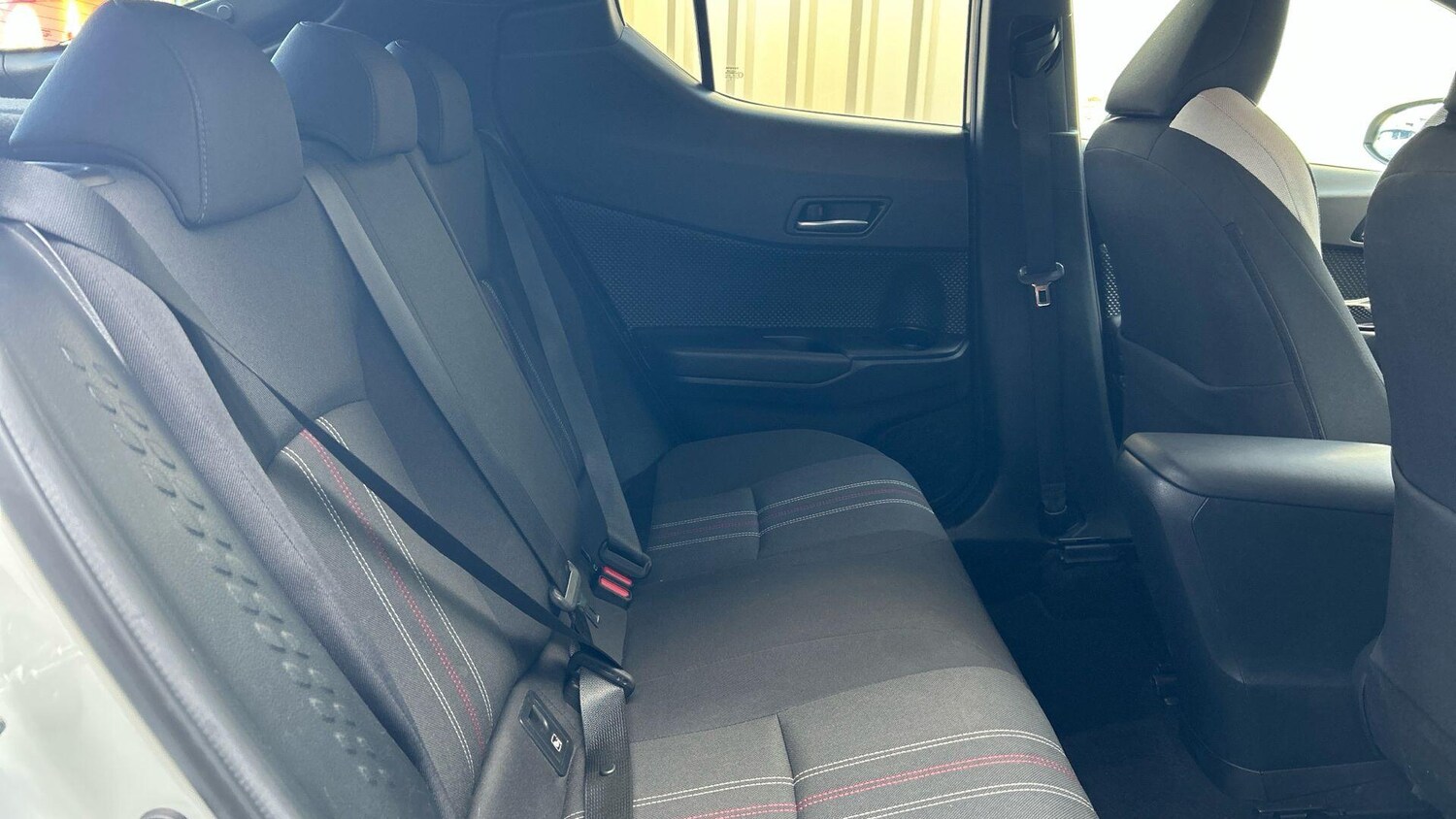 Used Toyota C-HR 2023 for sale - 78047130: Photo 16