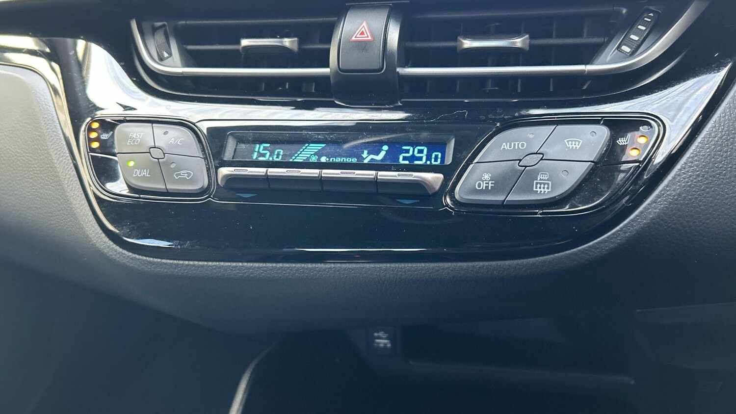 Used Toyota C-HR 2023 for sale - 78047130: Photo 28