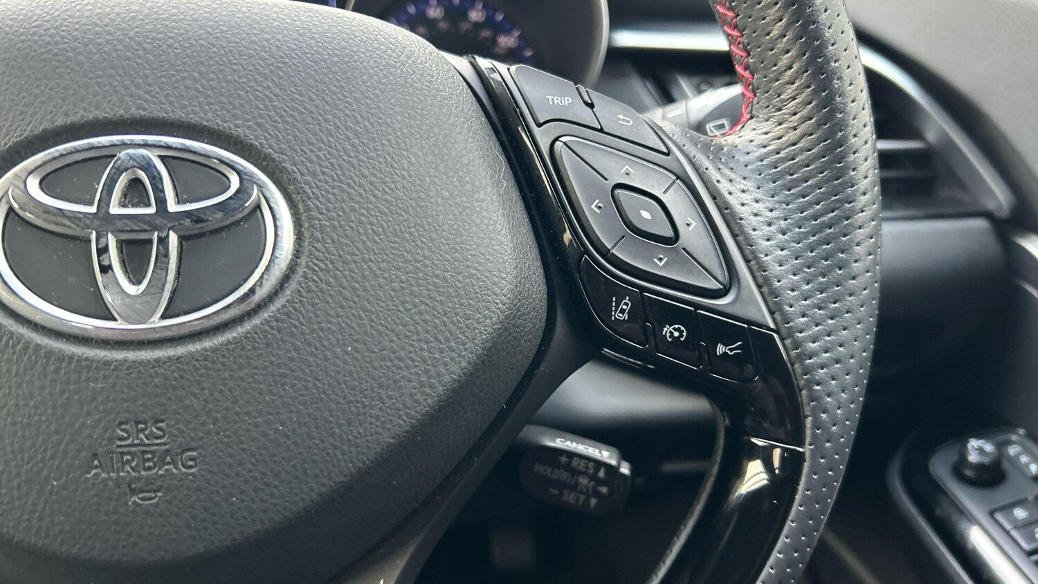 Used Toyota C-HR 2023 for sale - 78047130: Photo 36