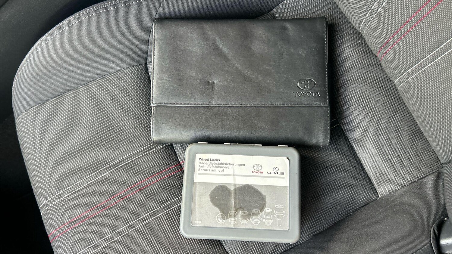 Used Toyota C-HR 2023 for sale - 78047130: Photo 44