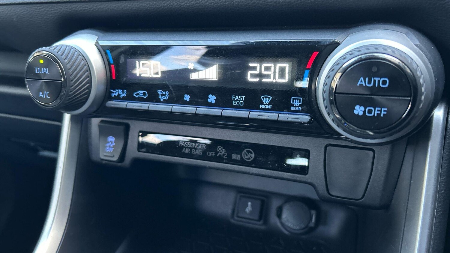 Used Toyota RAV4 2021 for sale - 76398144: Photo 35