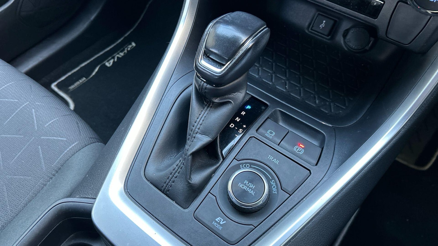 Used Toyota RAV4 2021 for sale - 76398144: Photo 36