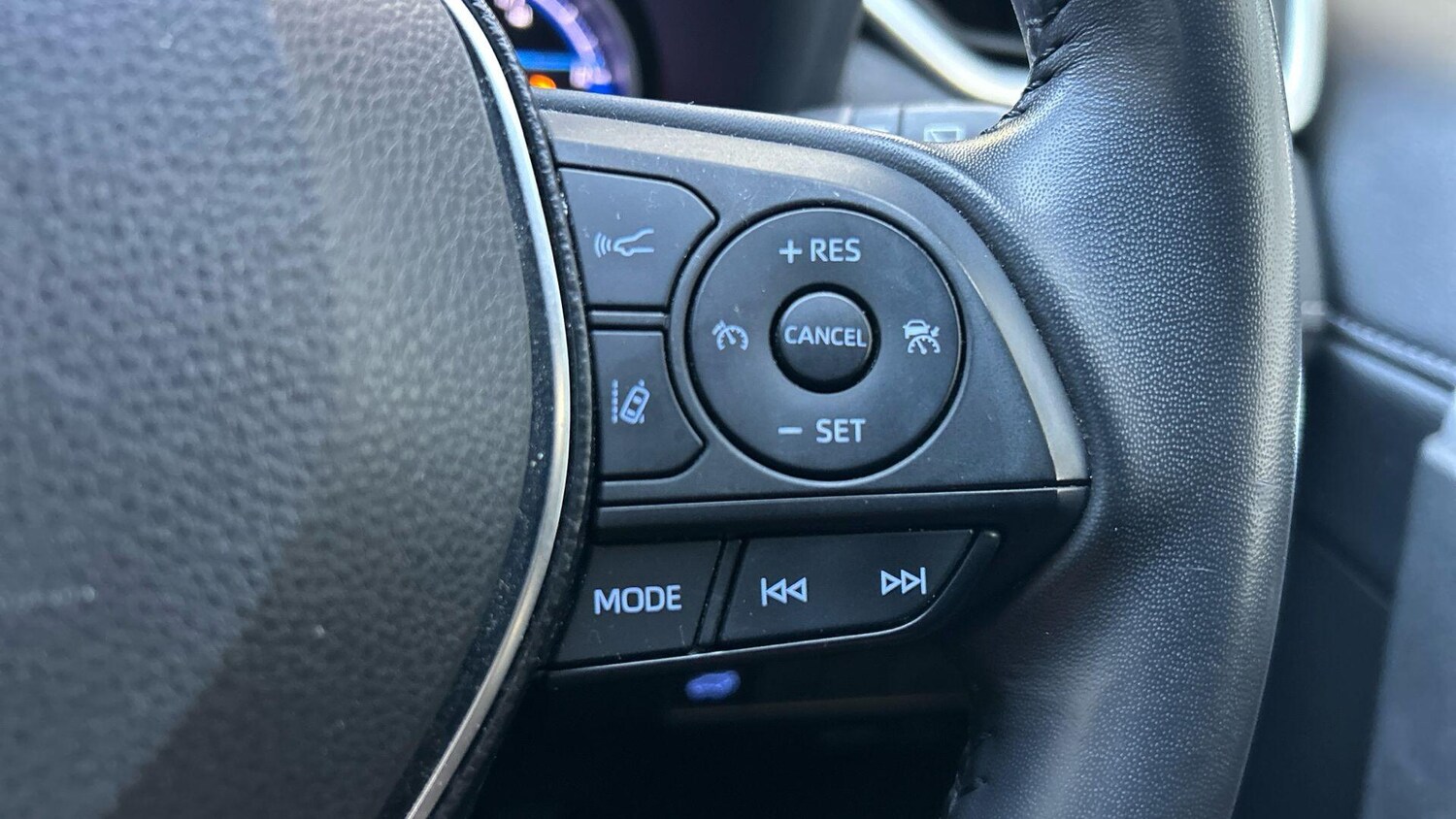 Used Toyota RAV4 2021 for sale - 76398144: Photo 41