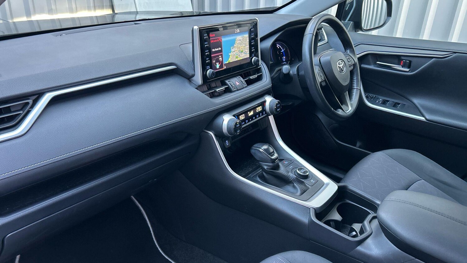 Used Toyota RAV4 2021 for sale - 76398144: Photo 46