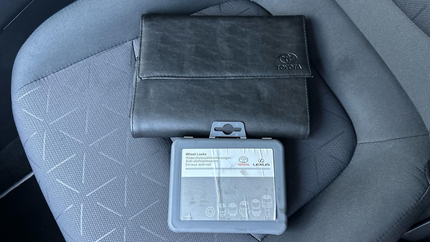 Used Toyota RAV4 2021 for sale - 76398144: Photo 48