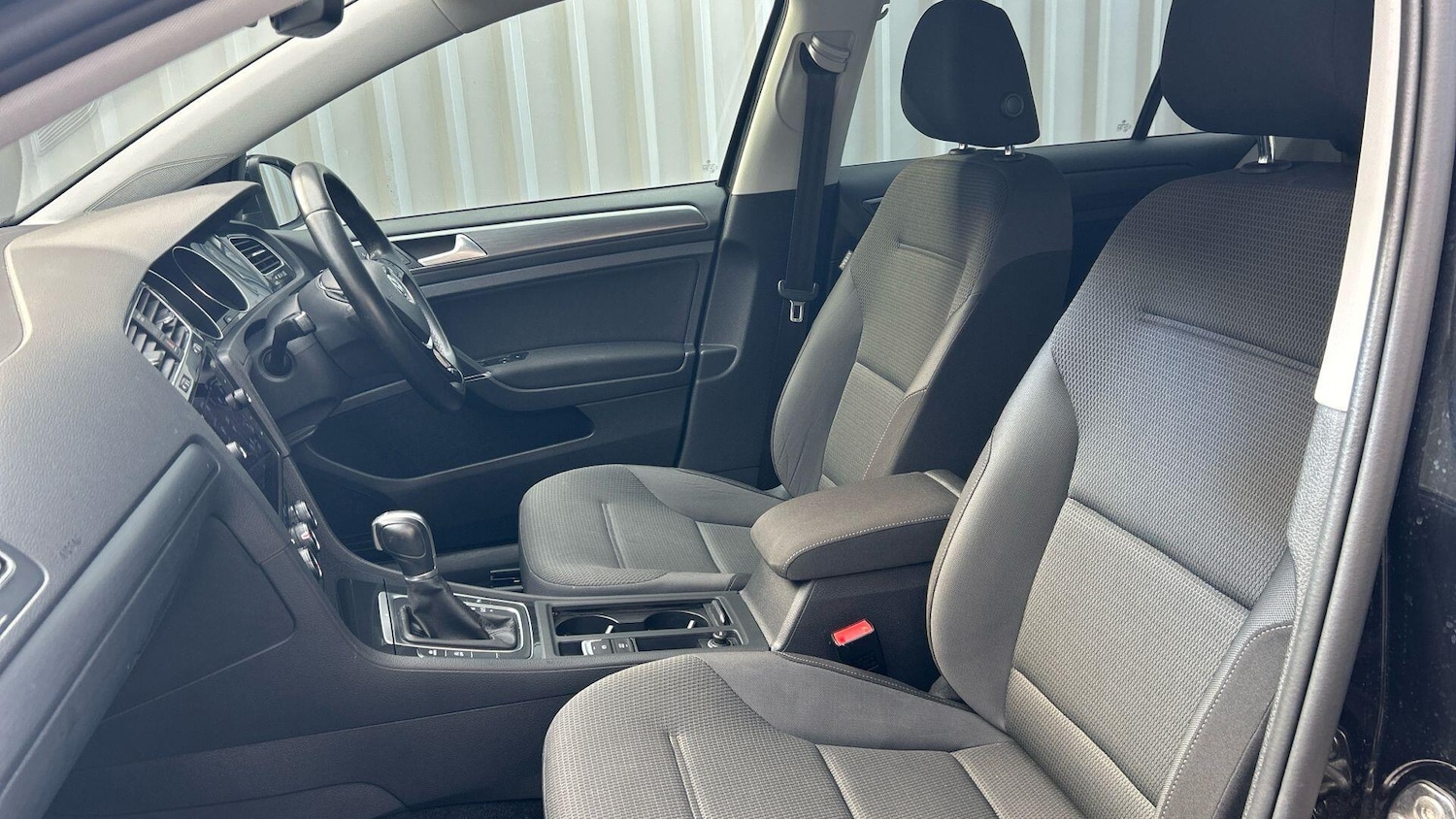 Used Volkswagen Golf for sale - 77784356: Photo 14