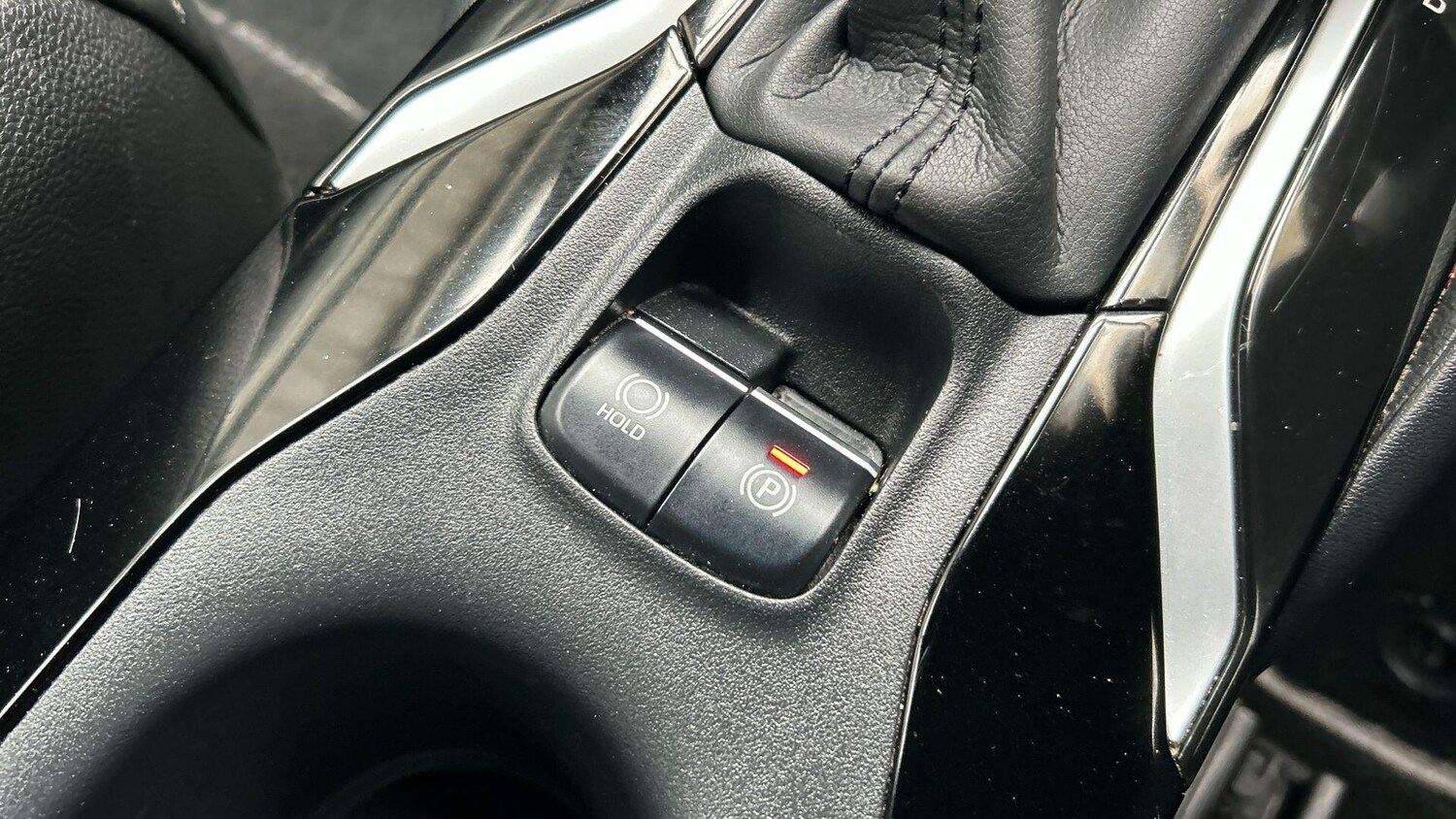 Used Toyota Corolla 2020 for sale - 76307147: Photo 35