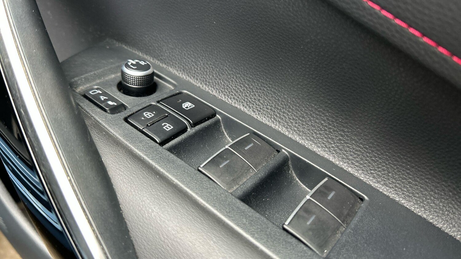 Used Toyota Corolla 2020 for sale - 76307147: Photo 45