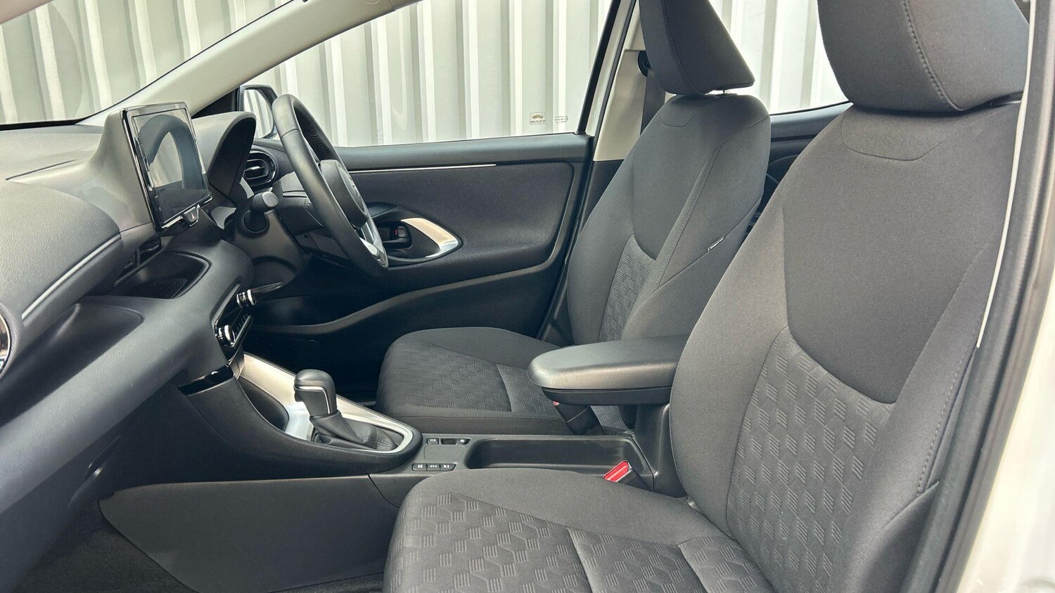 Used Toyota Yaris 2024 for sale - 77574555: Photo 14