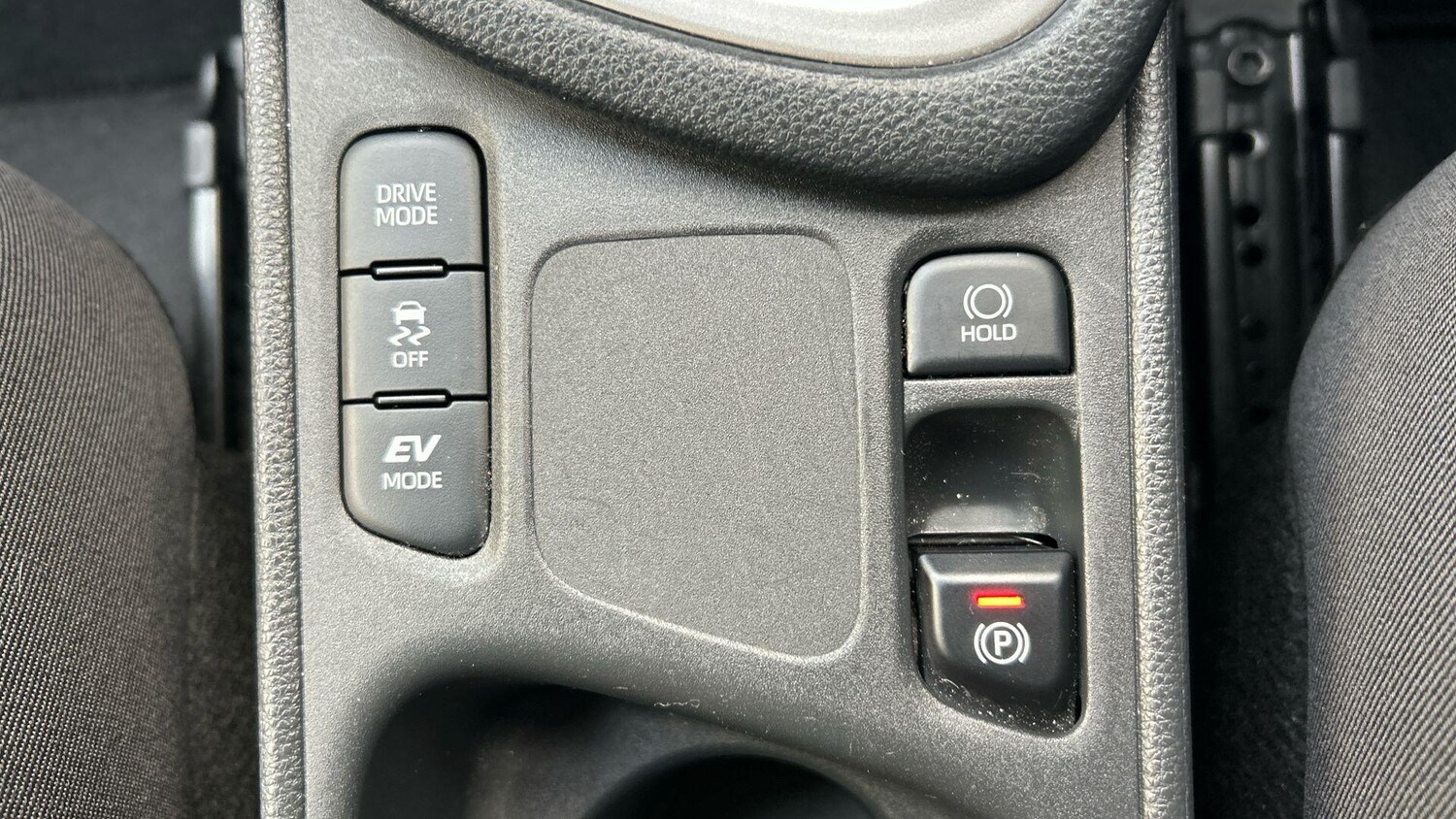 Used Toyota Yaris 2024 for sale - 77574555: Photo 29