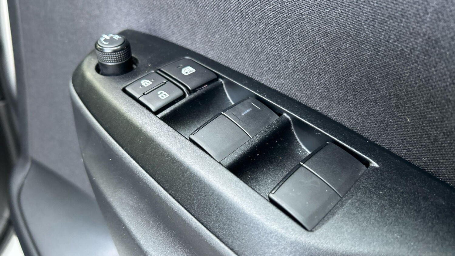 Used Toyota Yaris 2024 for sale - 77574555: Photo 33