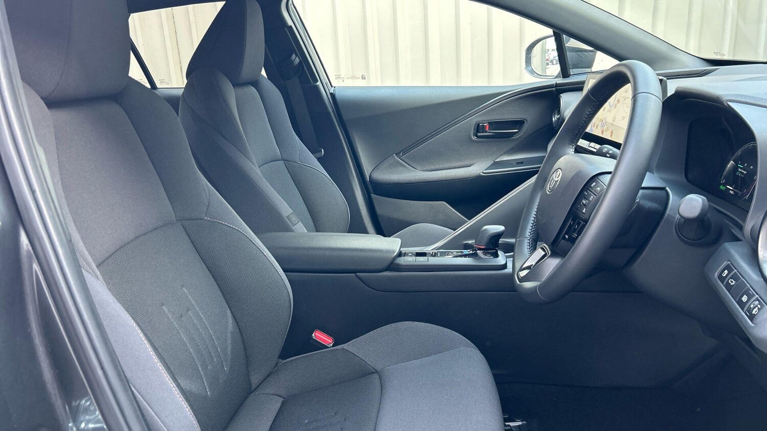 Used Toyota C-HR 2025 for sale - 77839733: Photo 15