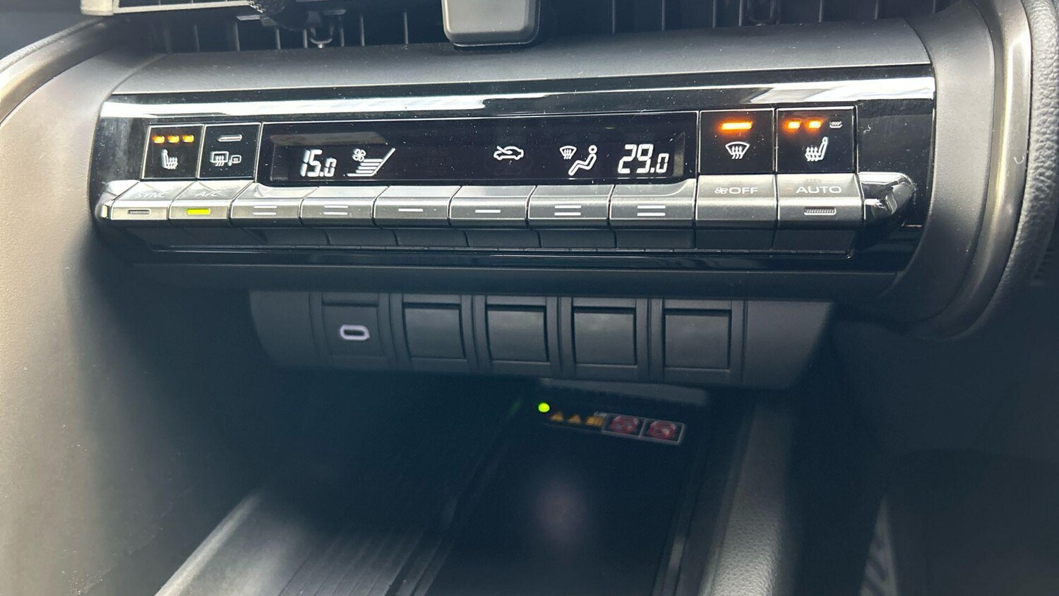 Used Toyota C-HR 2025 for sale - 77839733: Photo 30